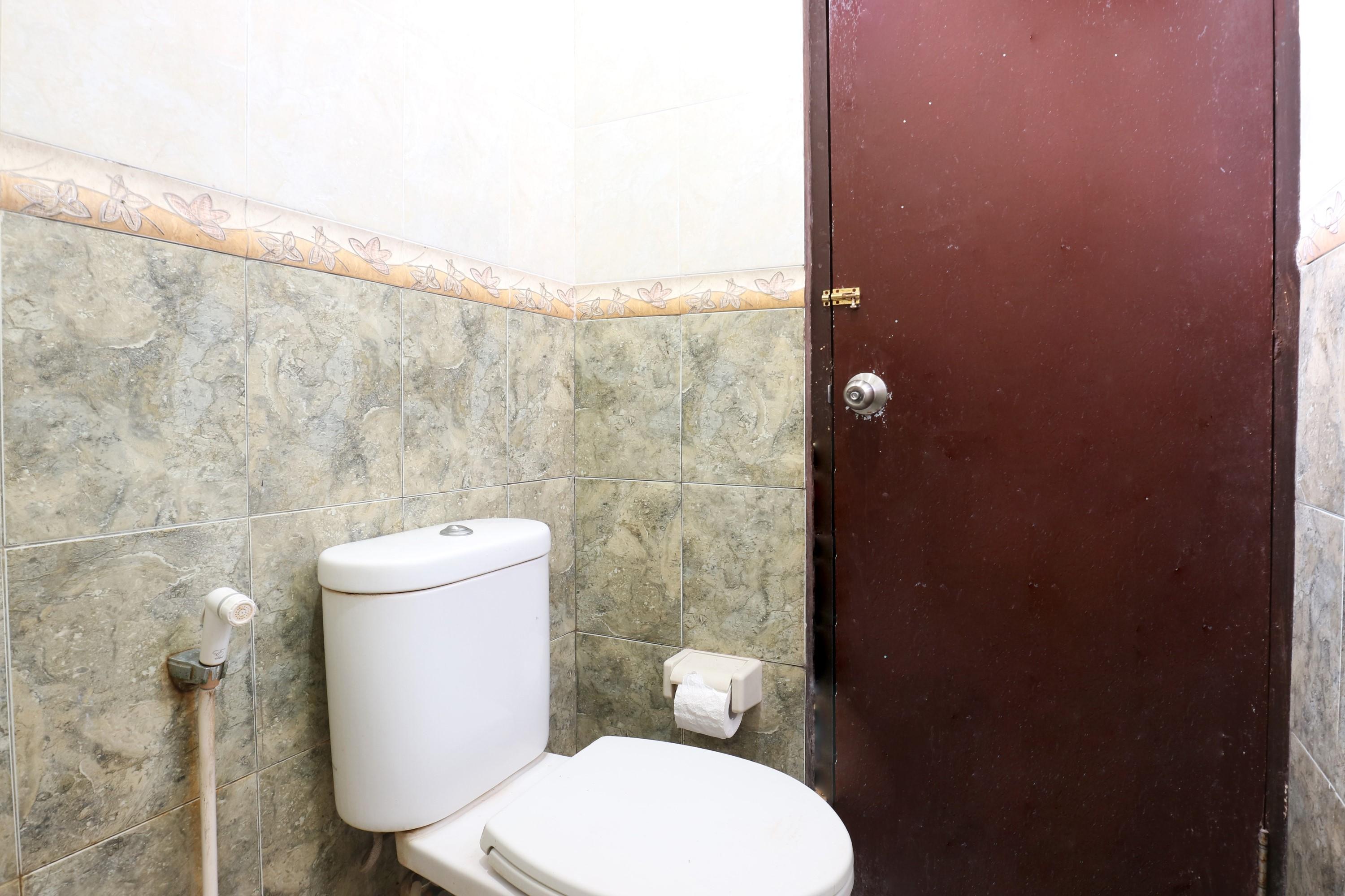 Wisma tamu Warapsari Kuta 2*