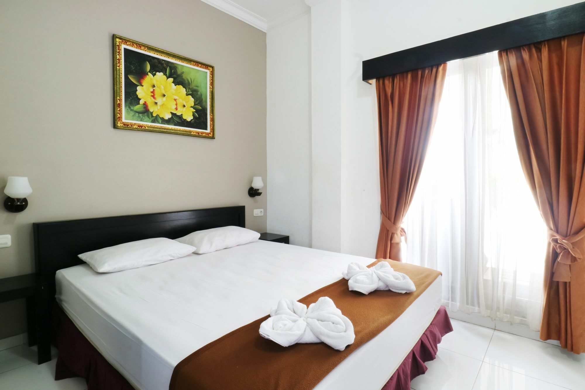 Wisma tamu Warapsari Kuta 2*